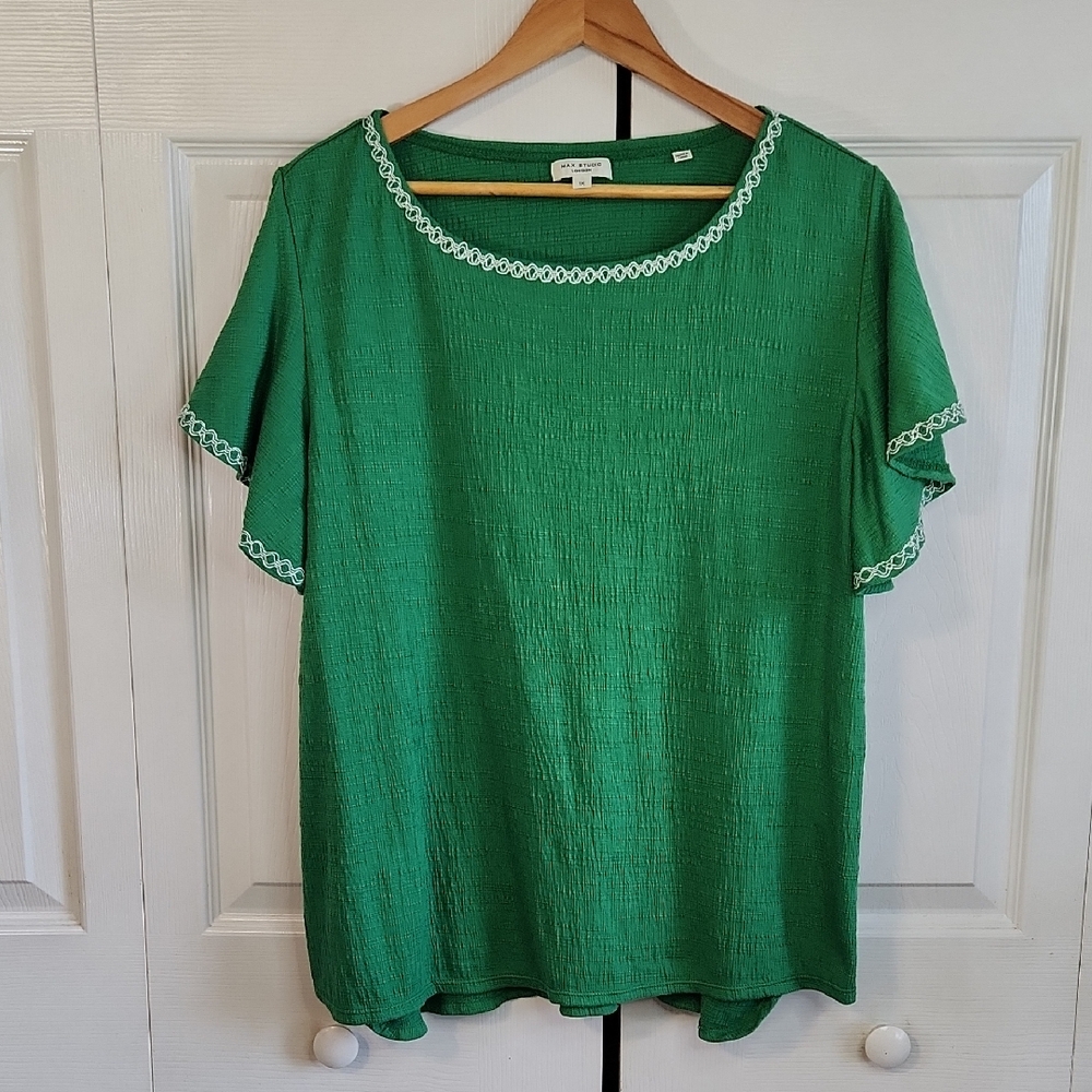 Max Studio London Womens Green Textured Flutter Sleeve Tunic Top 1X Embroidery